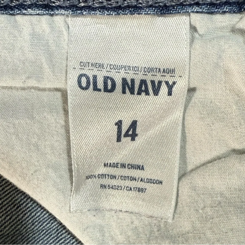 Old Navy Women's The Diva Cut Off Denim Shorts Blue Tropical Size 14 - Picture 2 of 4